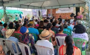 ll-Feira-da-Agricultura-Familiar-e-Economia-Solidaria-ft-ney-silva-acorda-cidade4-300x186-1