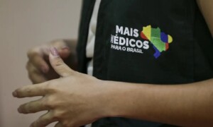mais-medicos_mcamgo_abr_18082023-2-300x180-1