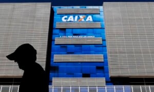 predio_da_caixa_economica_federal_Marcelo-Camargo-Agencia-Brasil-300x180-1