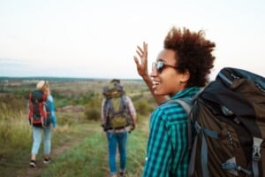 viagens-de-jovens-freepik-300x200-1