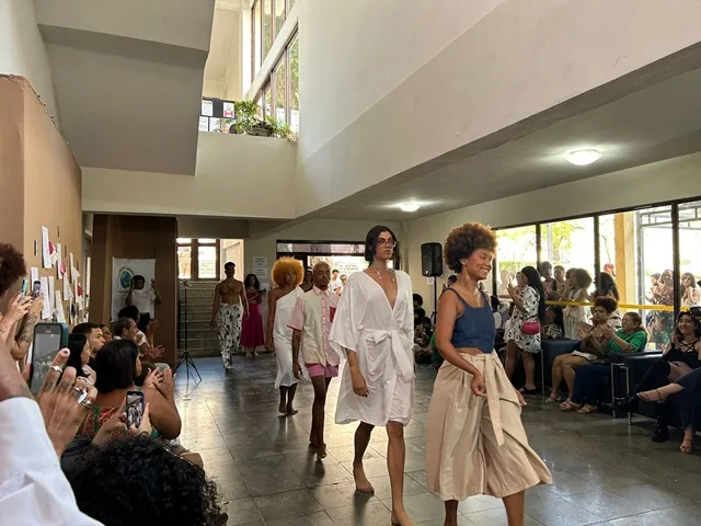 AZi1Kha2-desfiledemoda_foto_rafaelapaim_acordacidade-2-jpeg