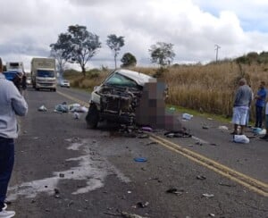 Acidente-na-BA-262-entre-trecho-de-Itapetinga-e-Vitoria-da-Conquista-deixa-duas-pessoas-mortas-300x244-1