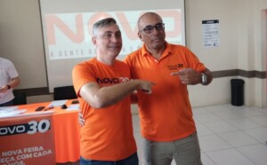 Carlos-Medeiros-e-Franklin-Franco-sao-oficializados-candidatos-a-prefeitura-de-Feira-de-Santana-ft-ney-silva-acorda-cidade-300x186-1