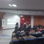 Conferencia-sobre-migrantes-e-refugiados-na-Unifacs-300x195-1