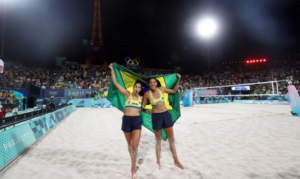 Duda-e-Ana-Patricia-volei-de-praia-olimpiadas-300x179-1
