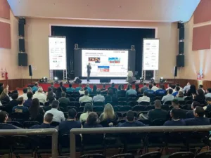 Ferbasa-participa-do-6C2B0-Seminario-de-Mineracao-da-Bahia-SEMBA1-300x225-1