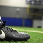 Futebol-chuteira-jogo-jogador-foto-pixels-jpg