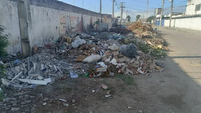 M3EJ33qH-Rua-Goncalves-Dias-no-bairro-do-Campo-Limpo-ft-paulo-jose-acorda-cidade3-jpg