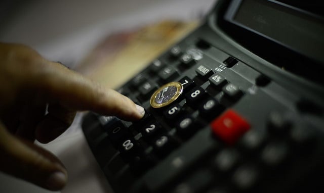 Marcelo-Casal-Jr-Agencia-Brasil-calculadora