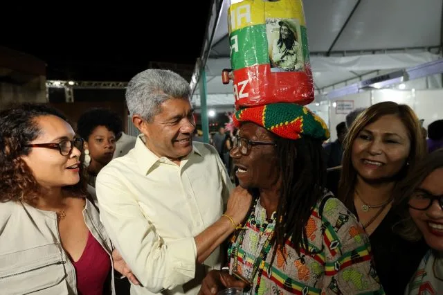 XxfUqglB-jeronimo-feira-do-livro-jpg