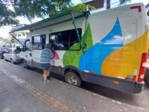 carro-troca-de-lampada-foto-Divulgacao-Neoenergia-Coelba-00-300x225-1