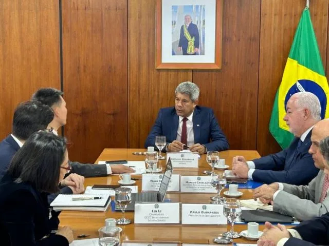 governador-agenda-em-brasilia-Foto-Eduardo-Aiache-GOVBA-696x522-1-jpg