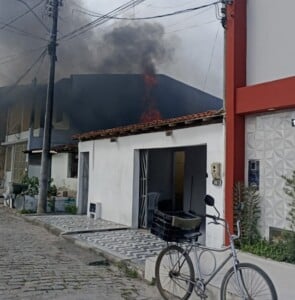 incendio-em-residencia-fraternidade-tomba1-295x300-1