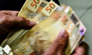 mp-define-salario-minimo-foto-marcello-casal-jr-agencia-brasil-300x180-1