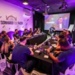 pessoas-reunidas-evento-comemoracao-aniversario-haggy-foto-divulgacao-300x200-1