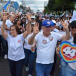 15UcvTFT-Caminhada-de-Jose-Ronaldo-com-mulheres-1