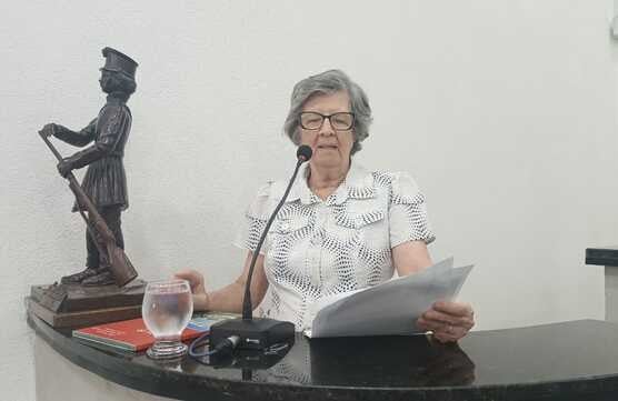 1IHqUdbF-historiadora-e-palestrante-Lelia-Fernandez