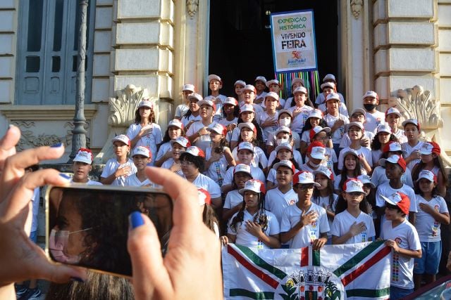 2NX9mTUN-Feira-e-homenageada-por-alunos-Foto-Izinaldo-Barreto-00