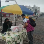 Ak3ImUkx-vendedora-mingau-cafezinho-centro-de-feira-de-santana-foto-paulo-jose-acorda-cidade-00-jpg