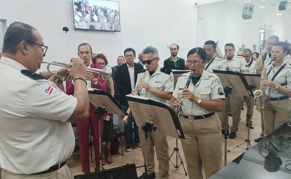 B0NsR7Lv-Camara-celebra-191-anos-da-cidade-com-palestra-Feira-de-Santana-sua-historia-e-seu-povo-4