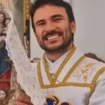 FsJyixED-padrefabriciorodrigues_instagram-jpeg