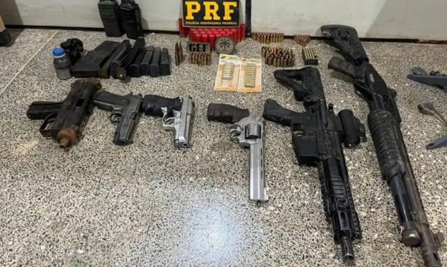 FuLdn1ua-PF-e-garimpeiros-armas-apreendidas