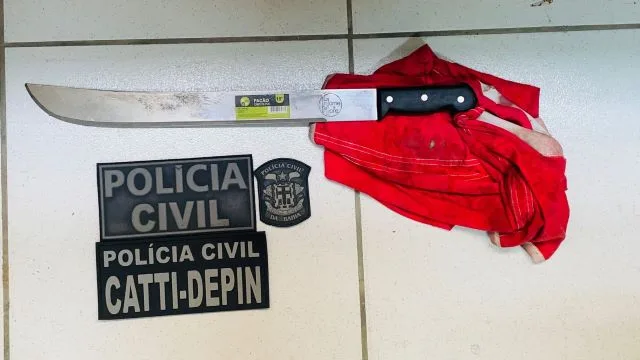 PAzfcO0J-faca-apreendida-jpg