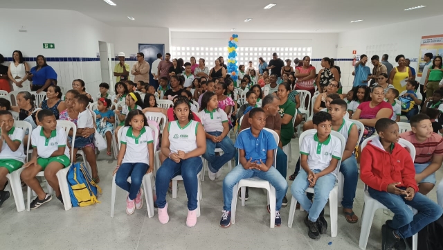 Tm6X46a2-Escola-Laura-Ribeiro-e-entregue-no-Tomba-ft-paulo-jose-acorda-cidade1