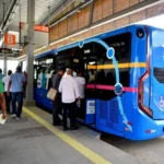 YLAZyA1S-BRT-passageiros-onibus-estacao-Foto-Jefferson-Peixoto-Secom-PMS-jpg