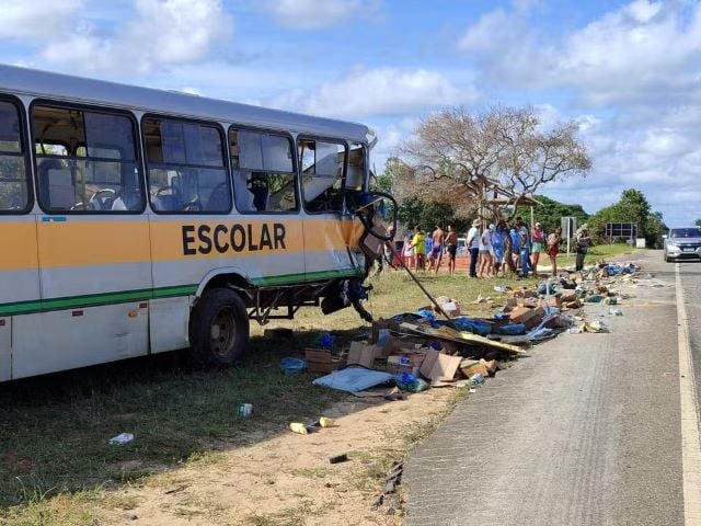 cI7Fxzd1-acidente-onibus-entre-rios-foto-pre