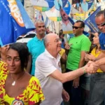 cbQaGZm0-Campanha-de-Jose-Ronaldo-na-Favela-do-Horto-jpg