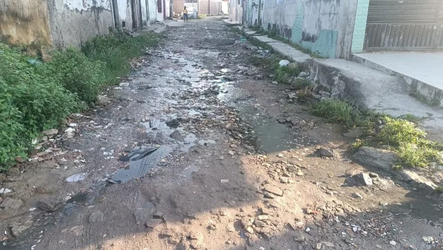 fnXVCaES-Ruas-do-bairro-Caseb-Quarta-Travessa-Paraguai-ft-Paulo-Jose-Acorda-Cidade-jpg