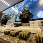 j9dufR60-apreensao-de-armas-fuzis-jpg