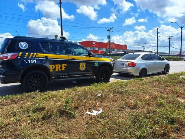 pHI6el4W-carro-recuperado-prf-jpg