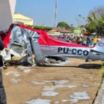 tUQlhmEO-aviao-cai-em-teresina-foto-Gil-Oliveira-TV-Clube-jpg