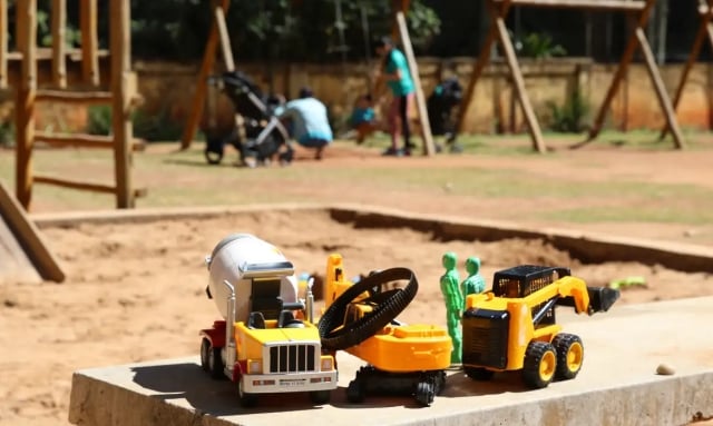uggdE9d1-creches-brinquedos-ft-ag-brasil