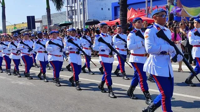 vcJGAhuF-desfile-7-setembro-foto-ed-santos-1-jpg