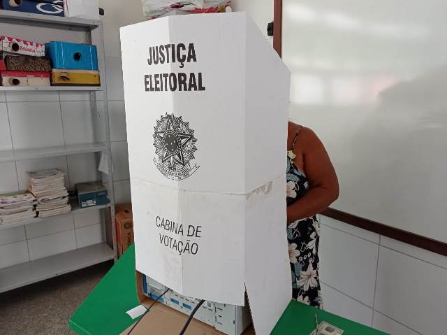 votacao-foto-pj-acorda-cidade-cabine-de-votacao