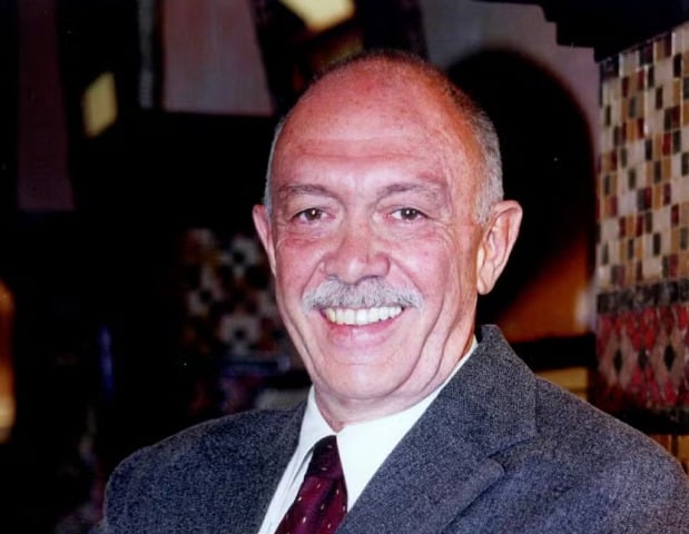 xOfFclaH-Roberto-Frota