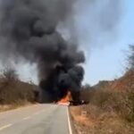 069YCOWb-carreta-pega-fogo-achei-sudoeste