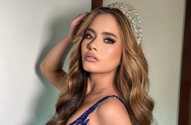 9Th56KRB-Aila-Teixeira-e-coroada-Miss-Petit-de-Las-Americas-2025-1