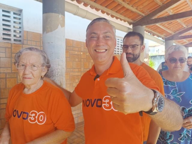 AR5RY6H6-carlos-medeiros-votocao-