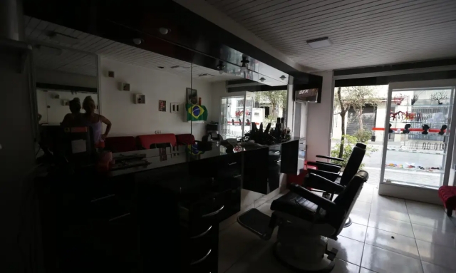 B1XfY4ee-bom_retiro_luz06-falta-de-luz-em-Sao-Paulo