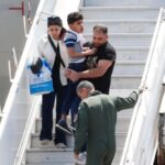 D325uxBK-Sexto-voo-de-repatriacao-do-Libano-chega-com-212-passageiros