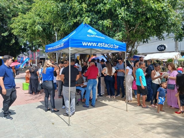 ElzA8fzh-Mutirao-de-atendimentos-juridicos-esta-sendo-realizado-na-Praca-Bernadino-Bahia-ft-ney-silva-acorda-cidade-2