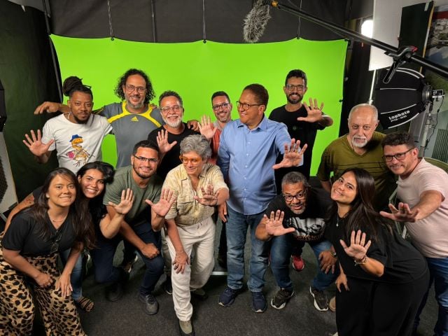 Pl6VrwJL-Campanha-vitoriosa-de-Augusto-contou-com-maioria-de-profissionais-de-comunicacao