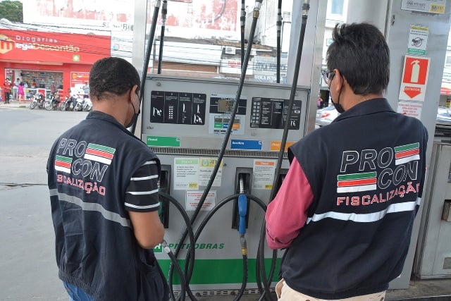 Procon-Notificacao-Postos-de-Combustiveis-foto-Jorge-Magalhaes-2