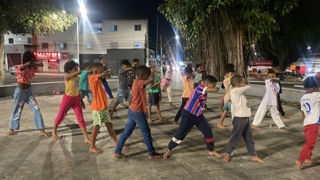RuL2nkKA-Projeto-de-Capoeira-na-Praca-da-Matriz
