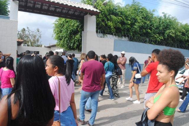 axk4NuZc-concursos-publico-da-prefeitura-de-feira-de-santana