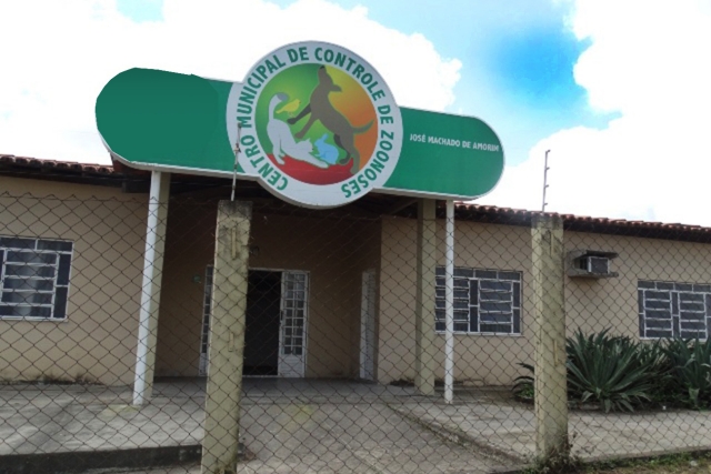 cZNWHdeC-Centro-de-zoonoses-vacinacao